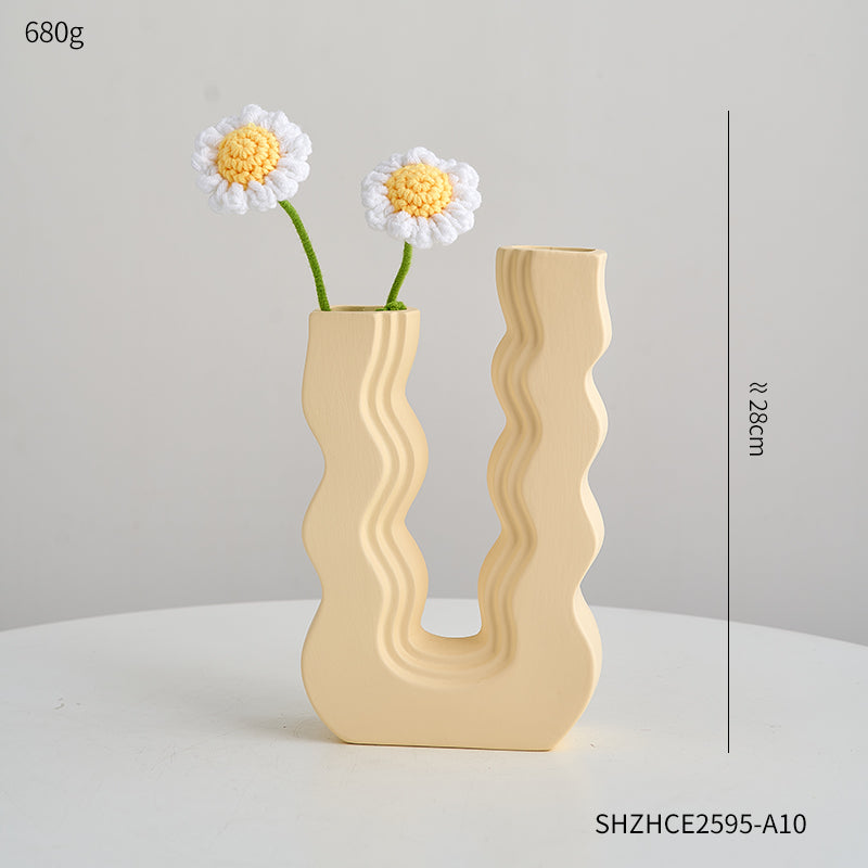 Modern Simple Vase Decoration For Elegant Home Interior Display