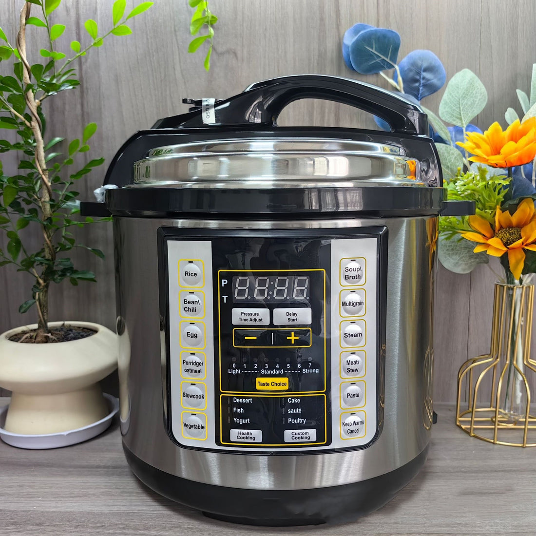 6L Multifunctional Electric Pressure Cooker With Large Capacity Design