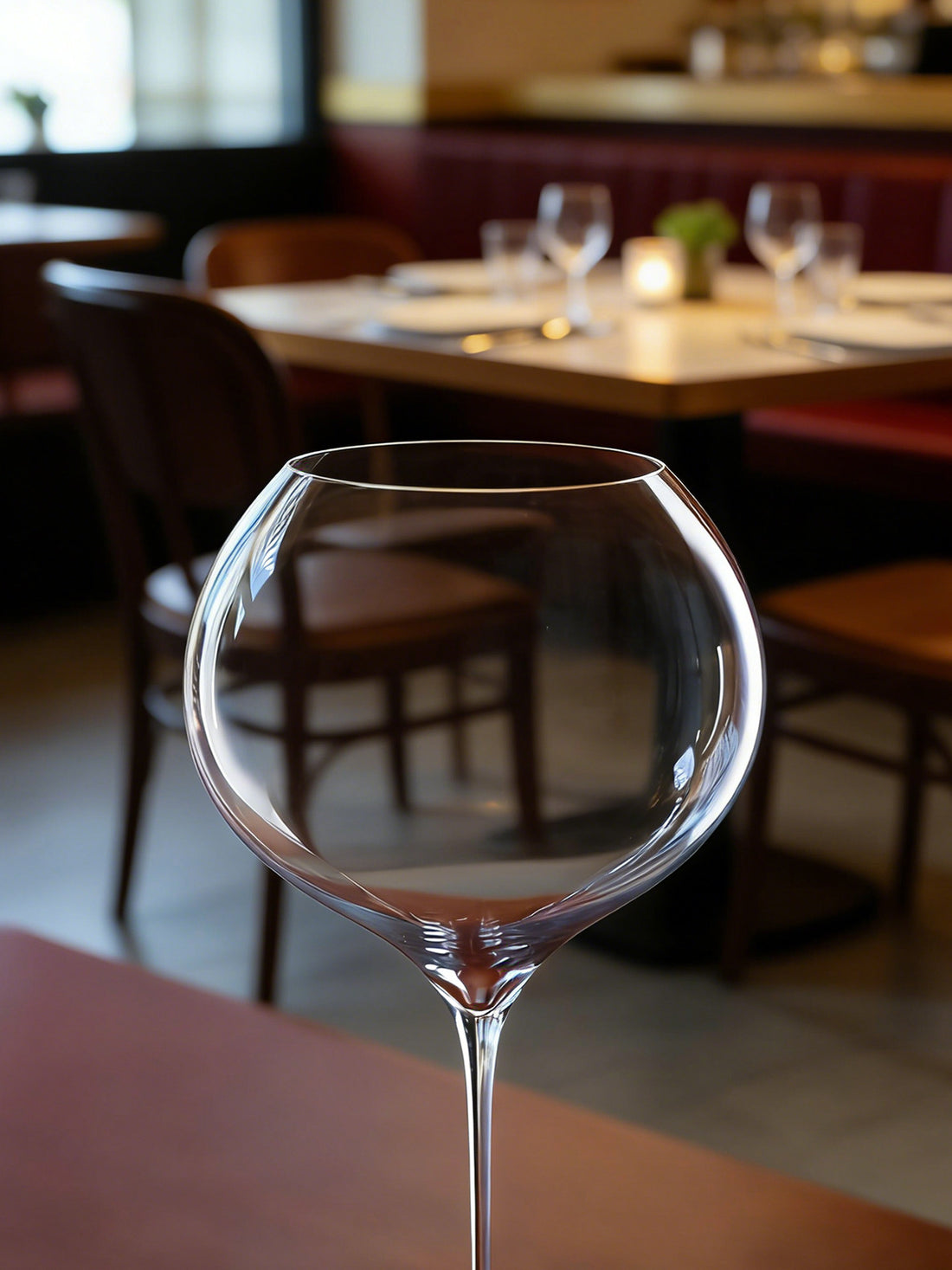 Lead Free Crystal Wide Bowl Glass For Elegant Beverage Serving
