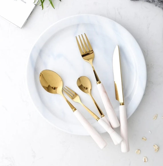 Western Tableware Cutlery Set For Elegant Dining Use
