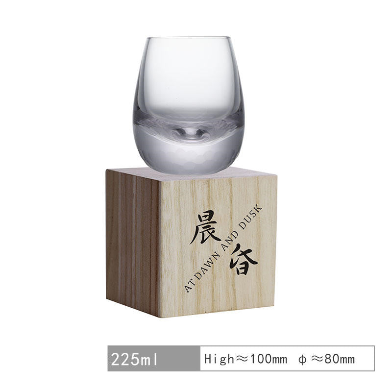 Hand Carved Crystal Glass For Elegant Beverage Serving